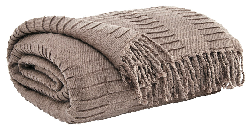 Mendez A1000614 Taupe Throw 3CS