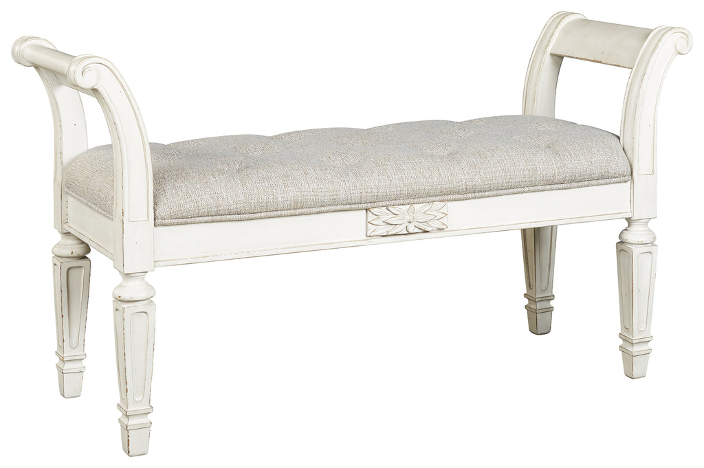 Realyn A3000157 Antique White Accent Bench
