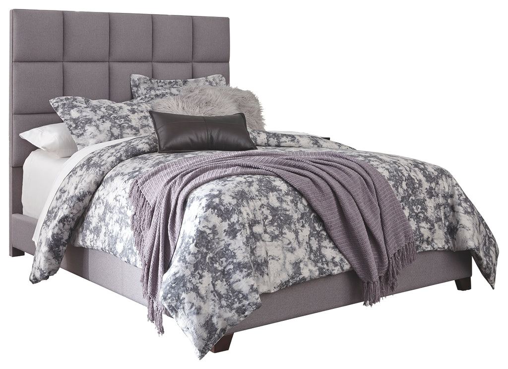 Dolante B130-381 Gray Queen Upholstered Bed