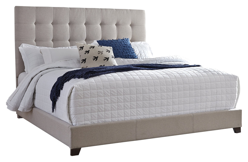 Dolante B130-581 Beige Queen Upholstered Bed