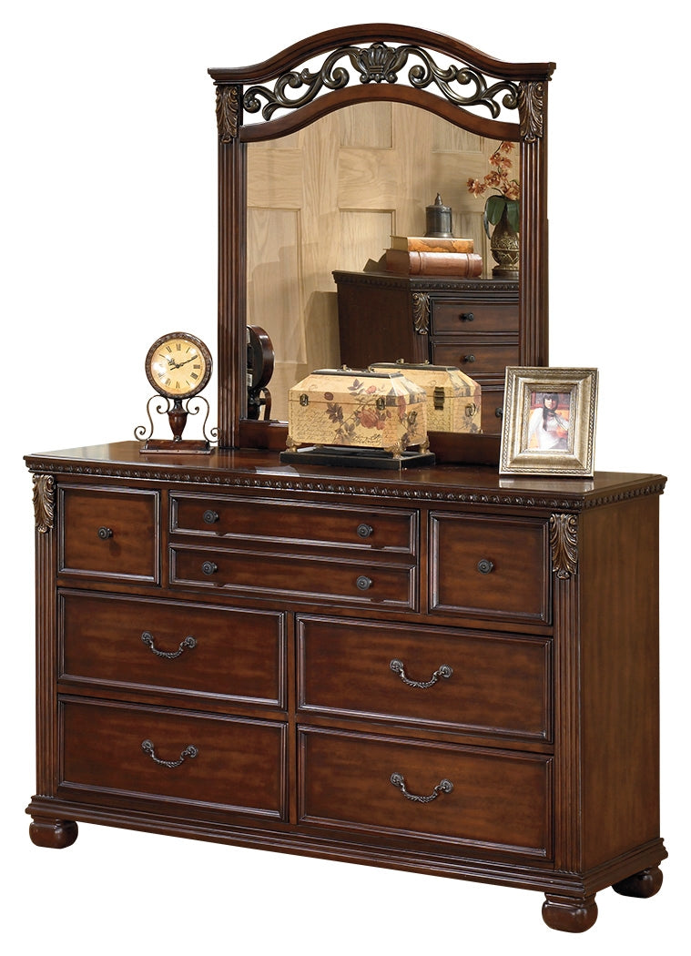 Leahlyn B526B1 Warm Brown Dresser and Mirror