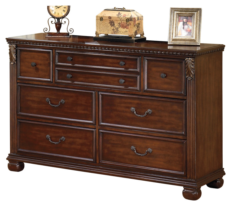 Leahlyn B526-31 Warm Brown Dresser