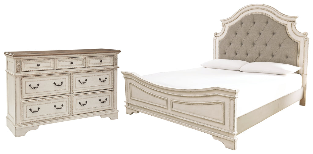 Realyn B743 Chipped White 4-Piece Bedroom Set