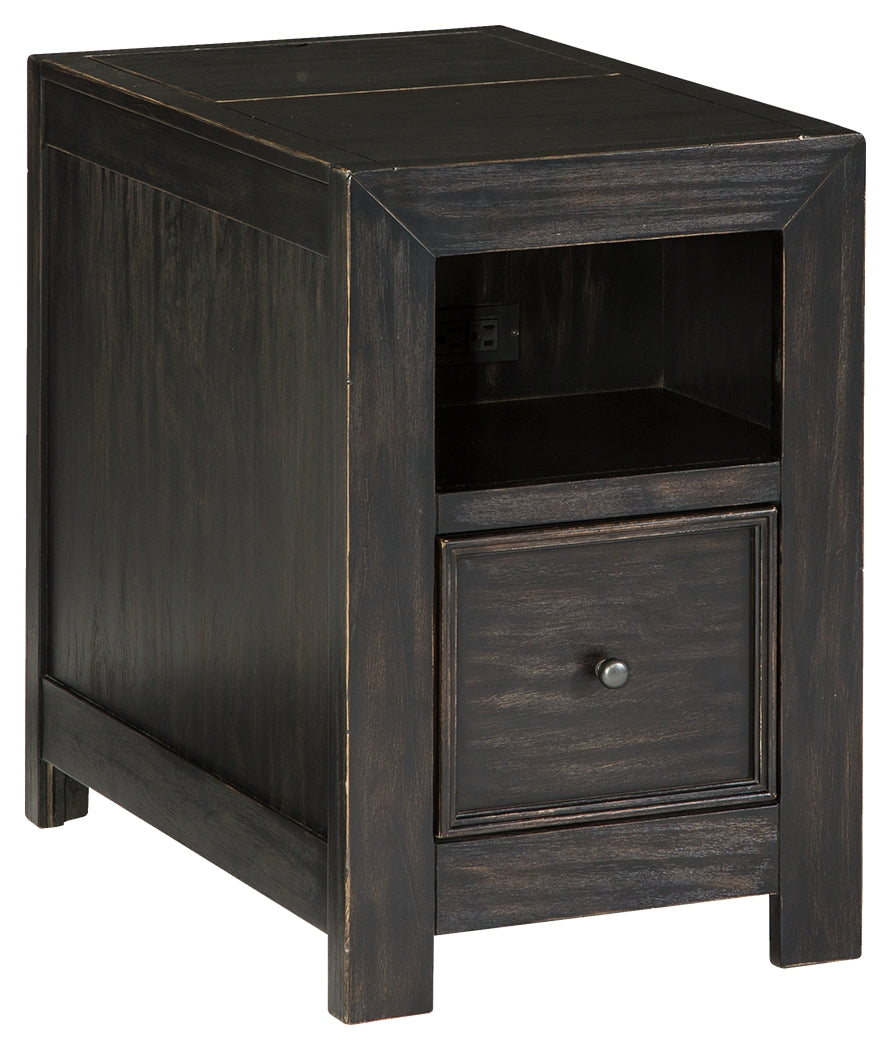 Gavelston T752-7 Rubbed Black Chair Side End Table